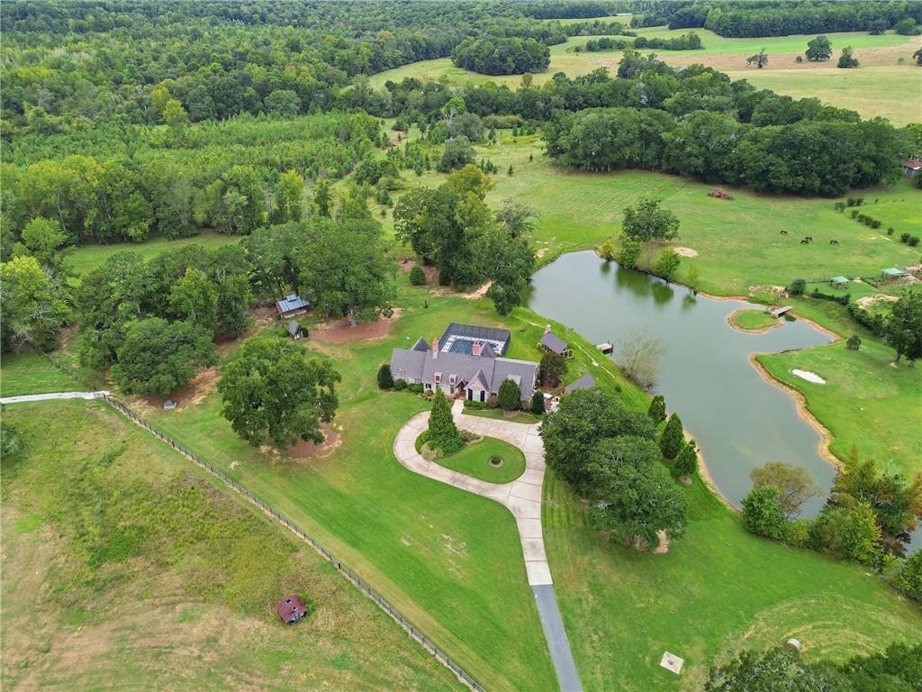235 Hosannah Rd., Locust Grove, GA 30248