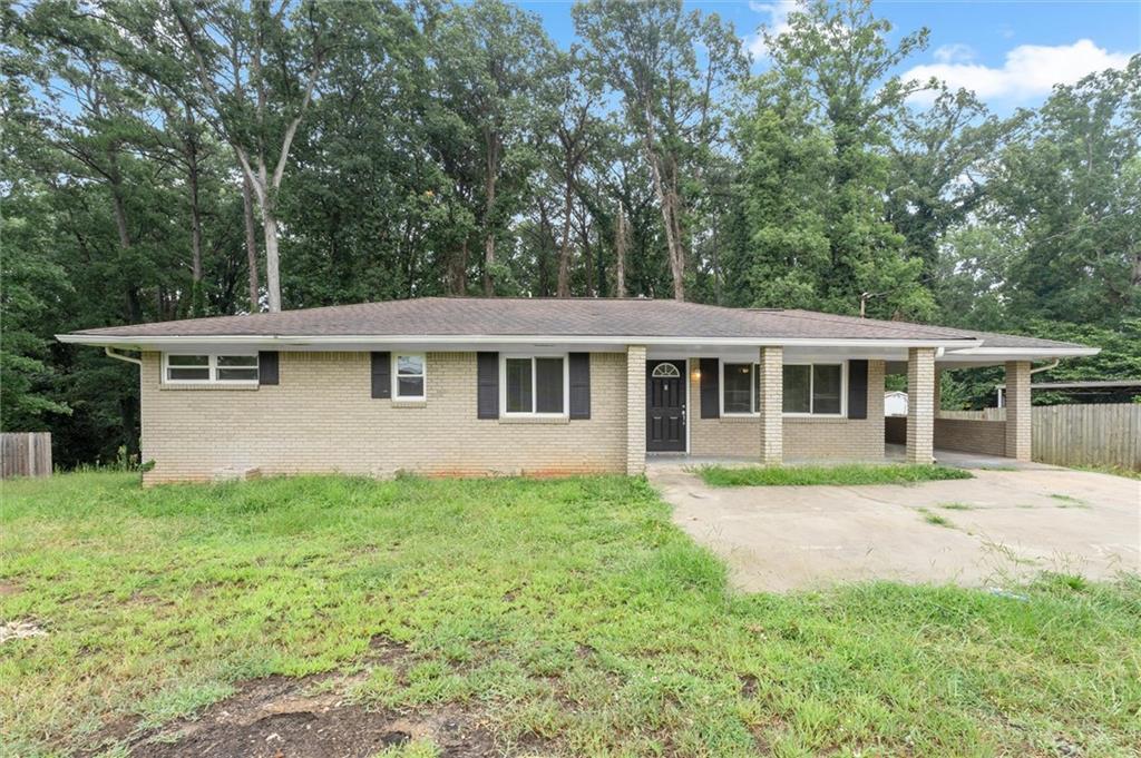 677 N Hairston Rd., Stone Mountain, GA 30083