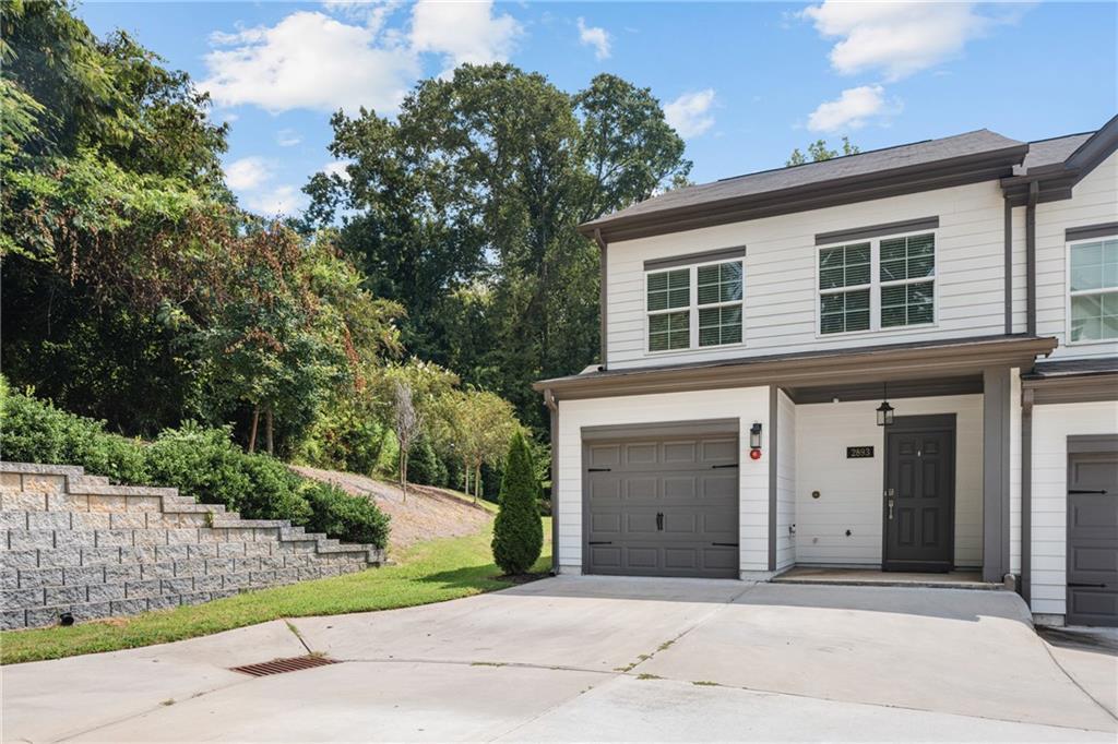 2893 Royal Heights Dr., Atlanta, GA 30318