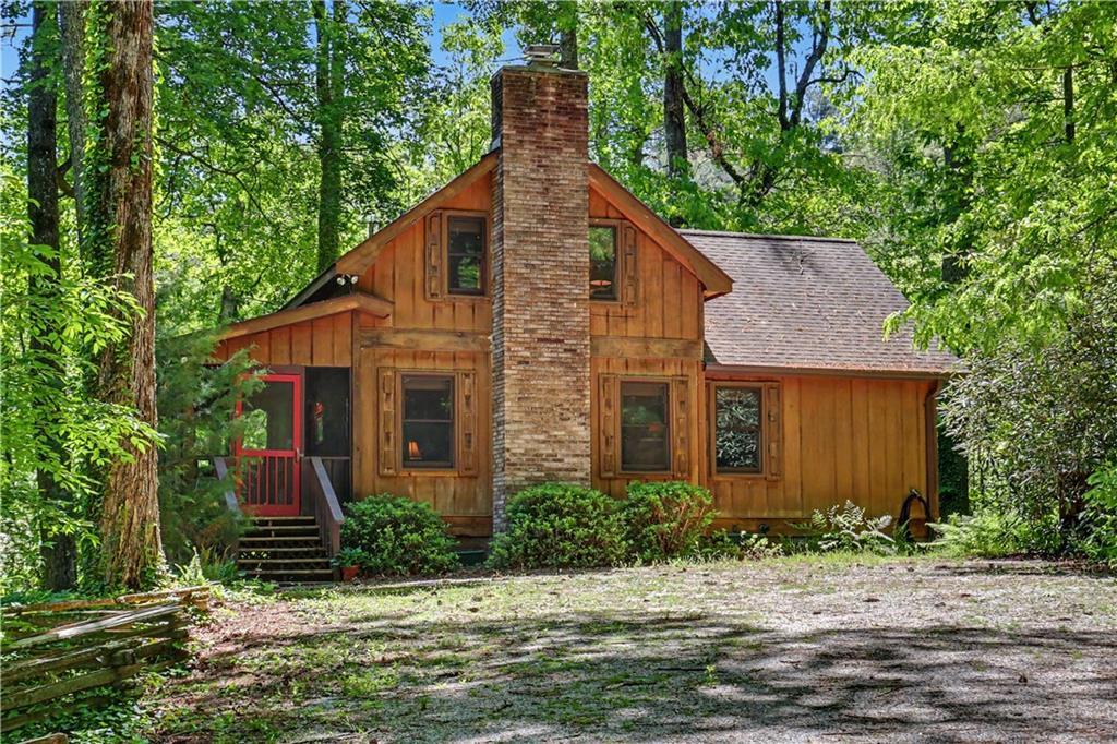 102 Moses Rd., Rabun Gap, GA 30568
