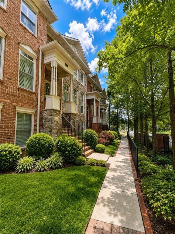 1085 Charles Towne Sq., Sandy Springs, GA 30328