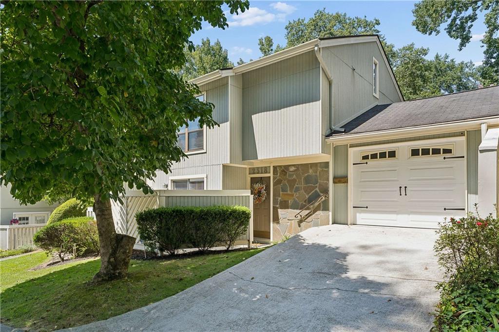 2318 Colonial Dr., Atlanta, GA 30319