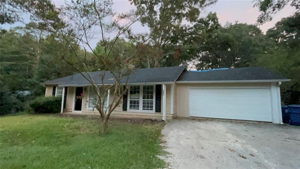 1093 Sandalwood Dr., Lawrenceville, GA 30043