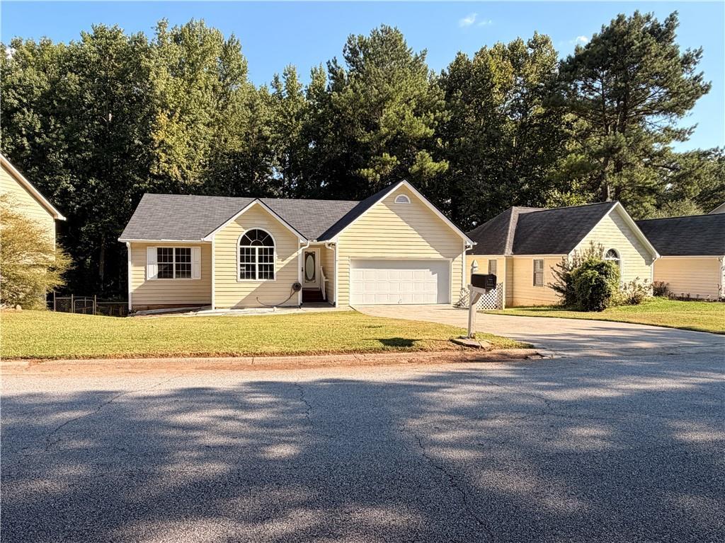 525 Clearwater Pl., Lawrenceville, GA 30044