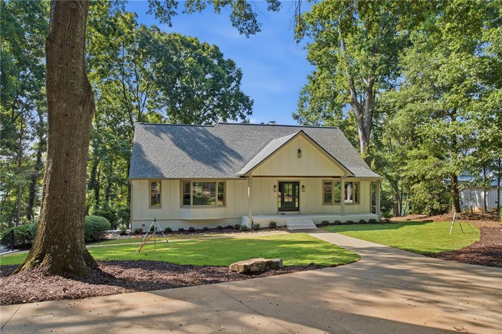 2585 Bridgewater Cir., Gainesville, GA 30506