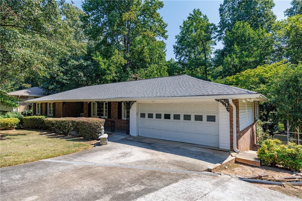 3612 Hershey Ln., Tucker, GA 30084