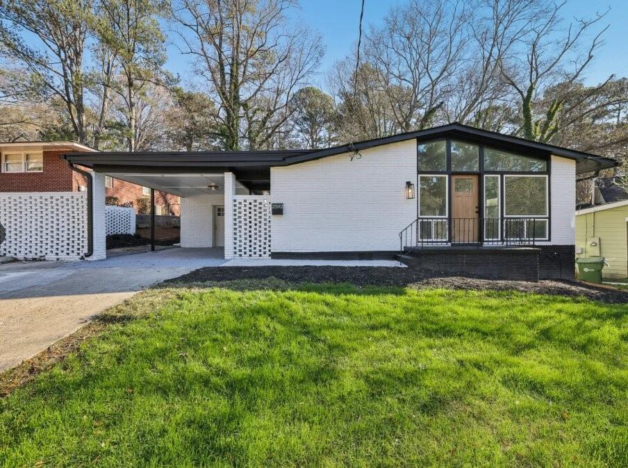 2592 Baker Rd., Atlanta, GA 30318