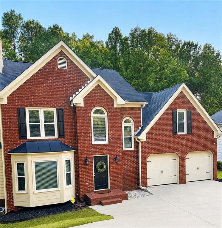 4895 Farm Valley Dr., Woodstock, GA 30188