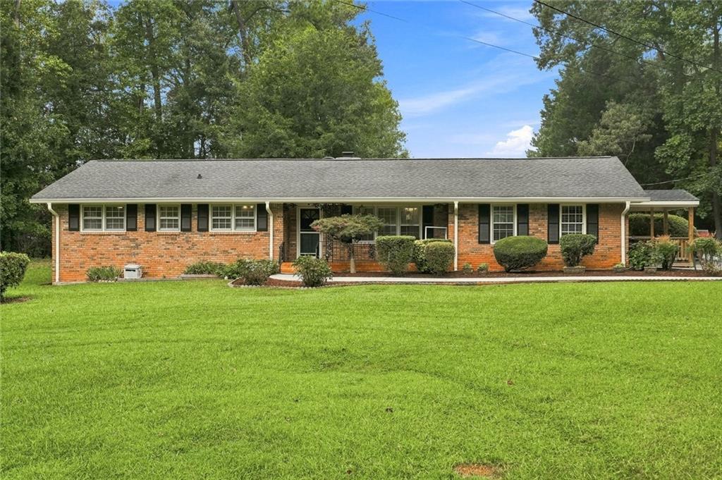 2633 Creek Ln., Snellville, GA 30078