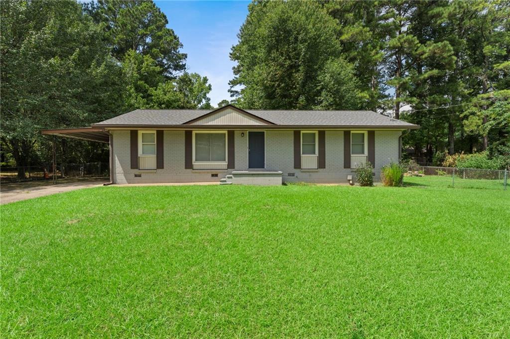 8839 Channing Dr., Jonesboro, GA 30238