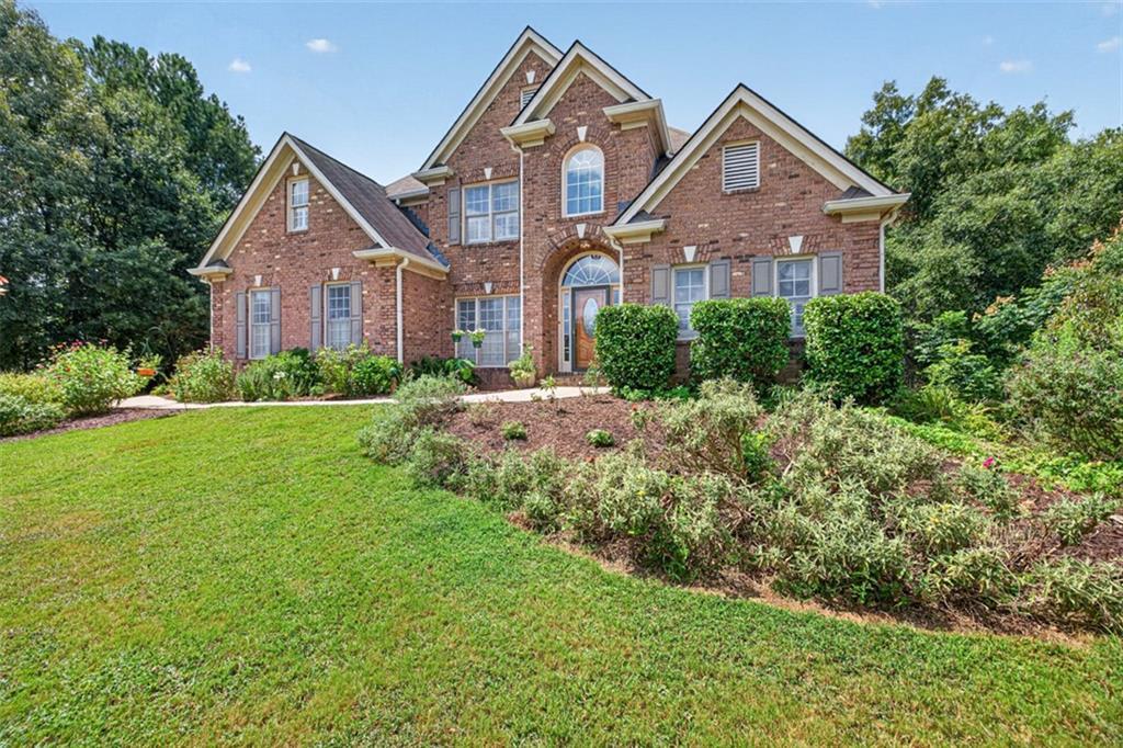 2194 Indian Shoals Dr., Loganville, GA 30052