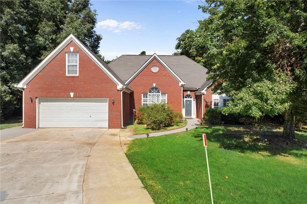 1000 Georgian Hills Dr, Lawrenceville, GA 30045