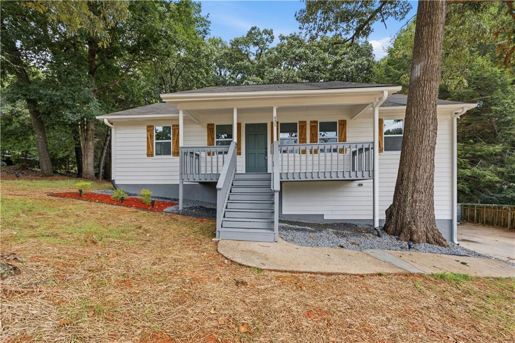 431 Woodland St., Dallas, GA 30157