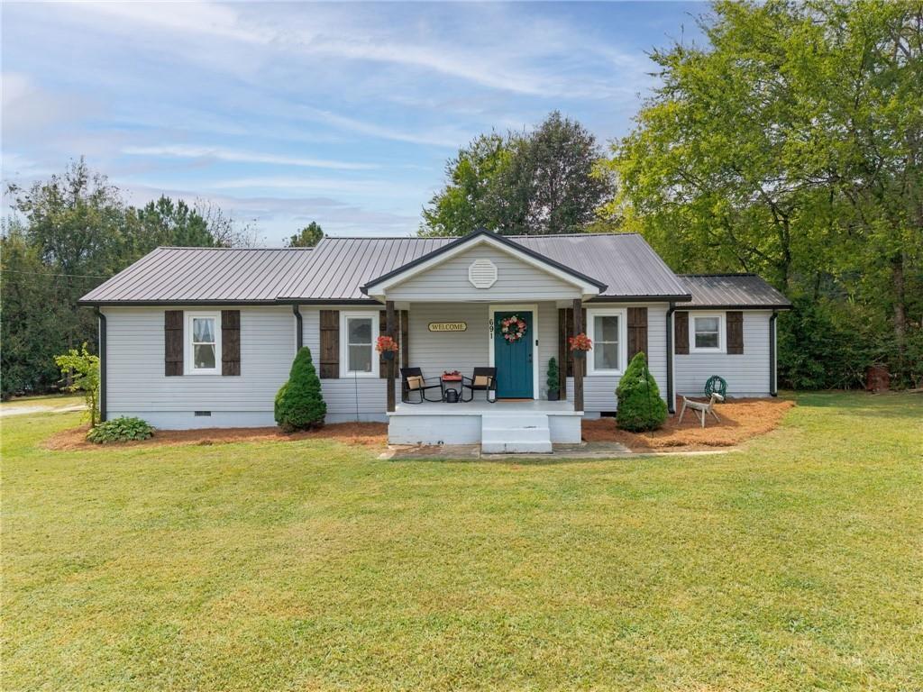 691 Clarkwood Rd., Rockmart, GA 30153