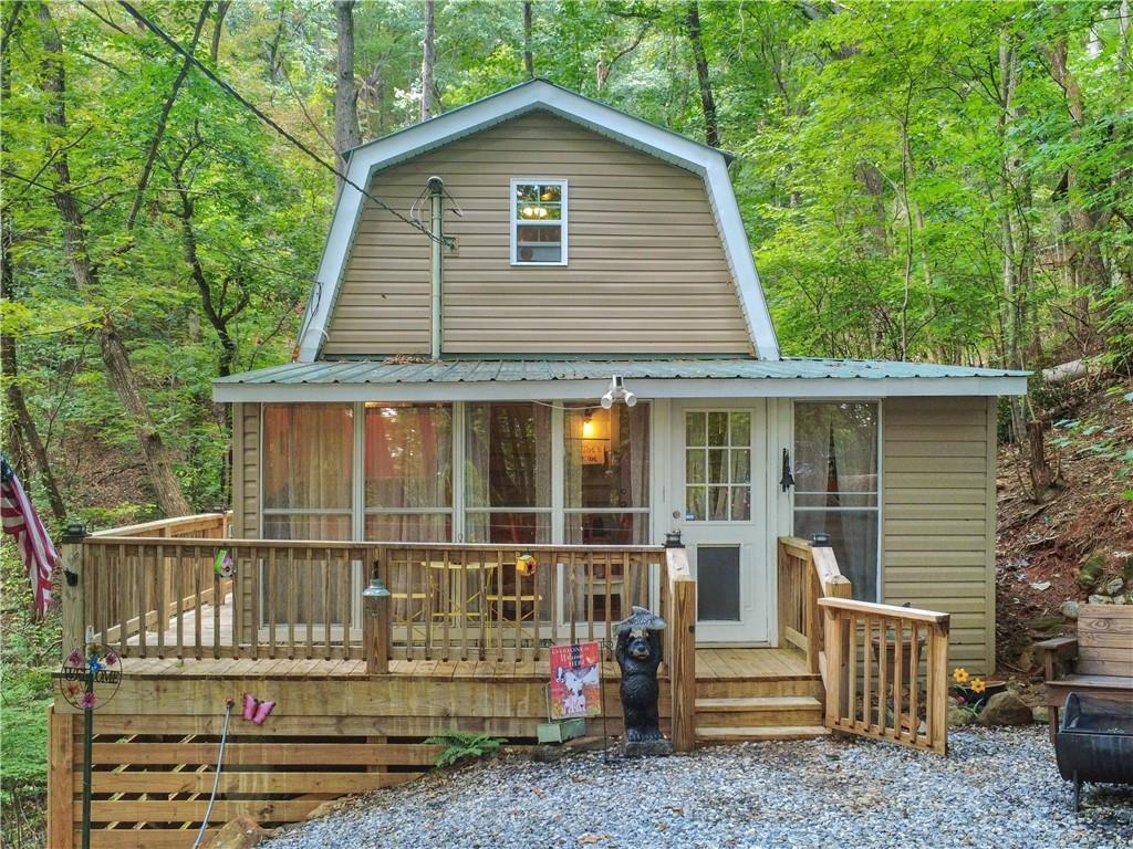 87 Garden Ln., Cleveland, GA 30528