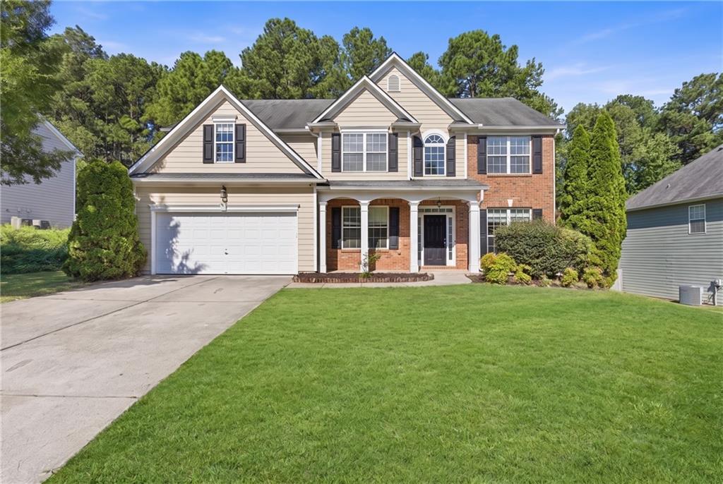 1332 Melrose Woods Ln., Lawrenceville, GA 30045