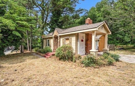 733 Hamilton E Holmes Dr., Atlanta, GA 30318