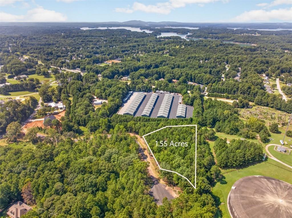 5557 Shadburn Ferry Rd., Buford, GA 30518