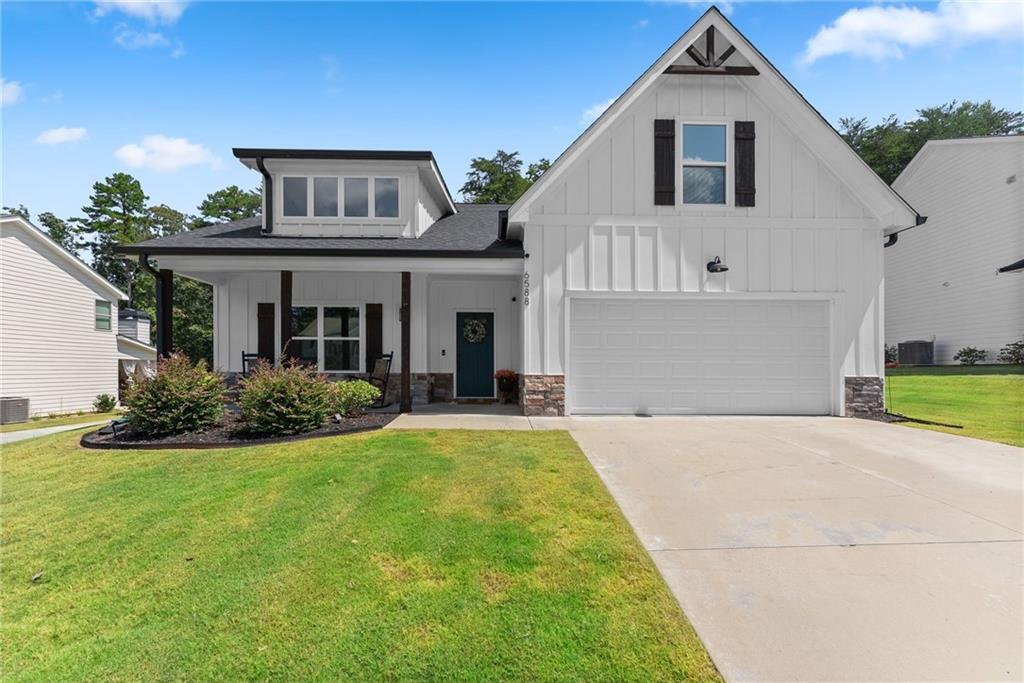 6588 River Station Dr., Lula, GA 30554