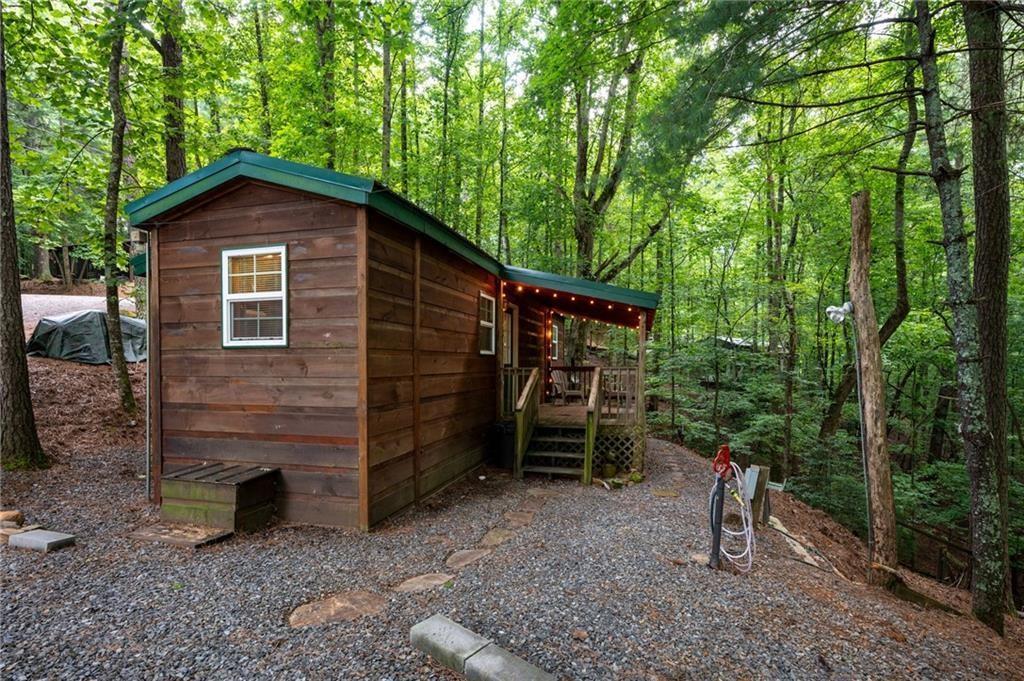 152 33rd St., Ellijay, GA 30540