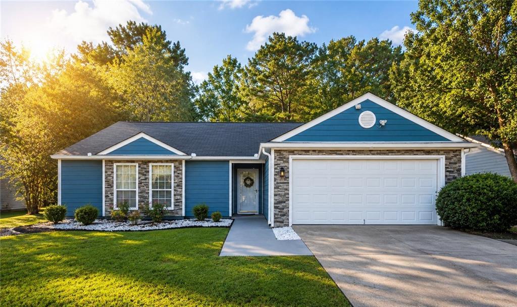 10952 Morning Dove Dr., Hampton, GA 30228