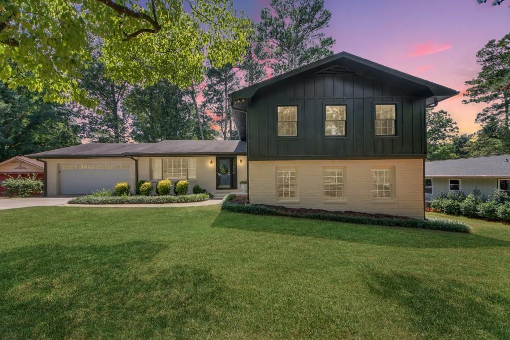 2204 Pine Point Dr., Lawrenceville, GA 30043