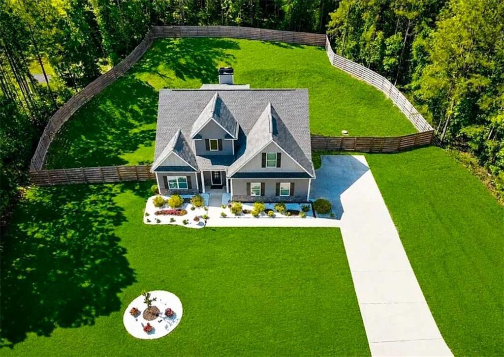 20 Hawthorn Ln., Covington, GA 30014