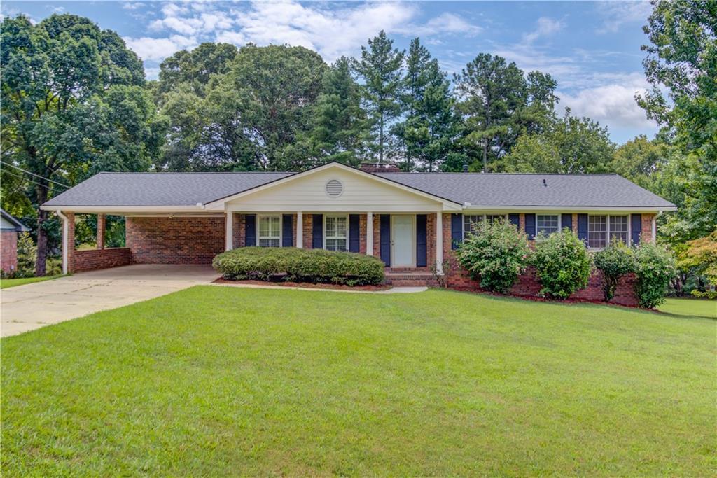 4461 S Roberts Dr., Sugar Hill, GA 30518
