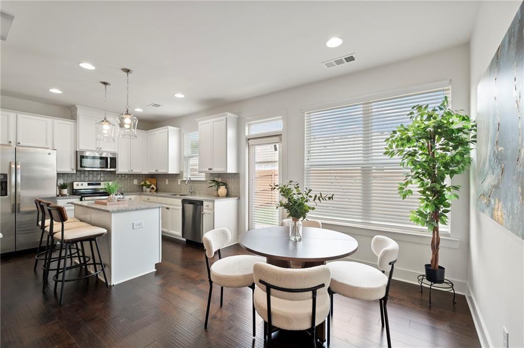 2139 Arnage Dr., Lithonia, GA 30058