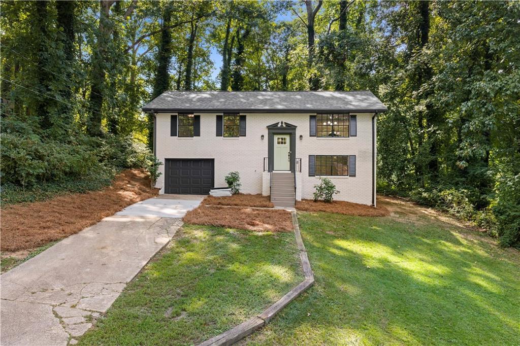 1197 Wynbrook Rd., Marietta, GA 30008