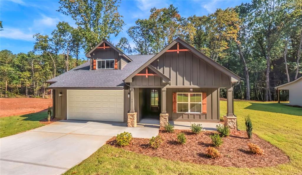 73 Hazel Ln., Bremen, GA 30110
