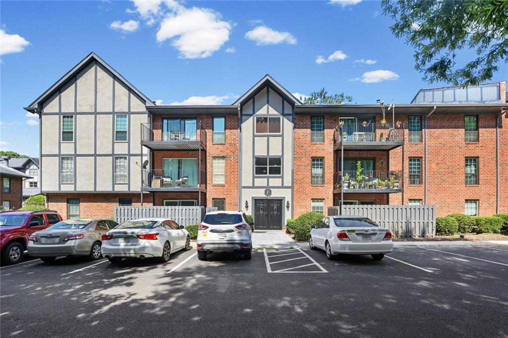 6851 Roswell Rd. #F3, Sandy Springs, GA 30328