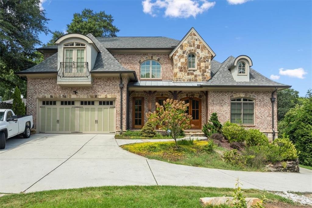 1404 Briarwood St., Brookhaven, GA 30319