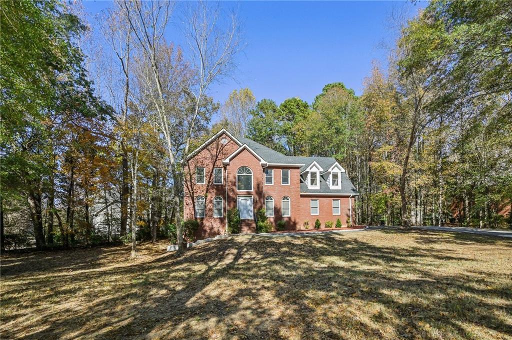 100 Julia Ct., Fayetteville, GA 30214