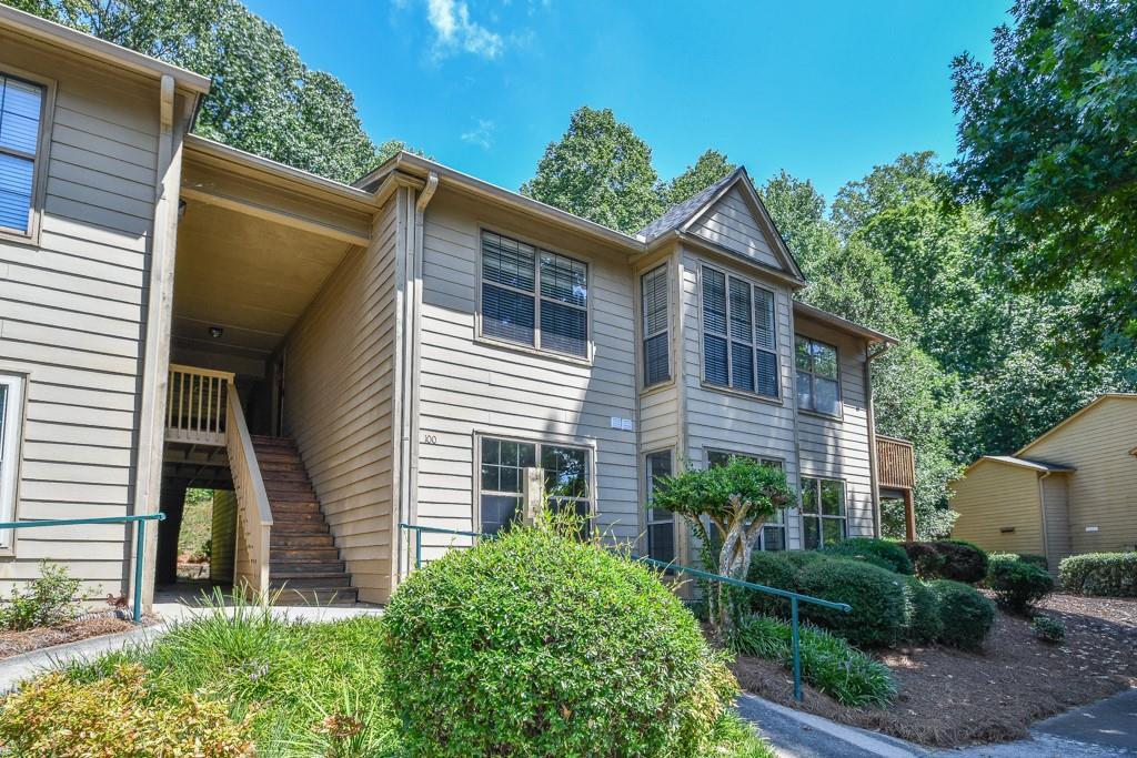 2235 Old Hamilton Pl. #G100, Gainesville, GA 30507