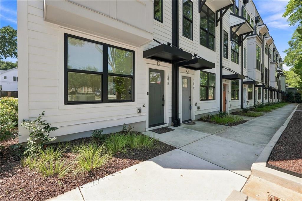 1272 Wright Ln., Atlanta, GA 30316