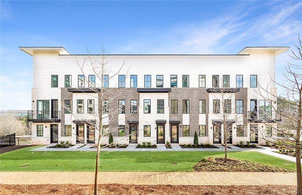 7150 Summit Pl., Alpharetta, GA 30009
