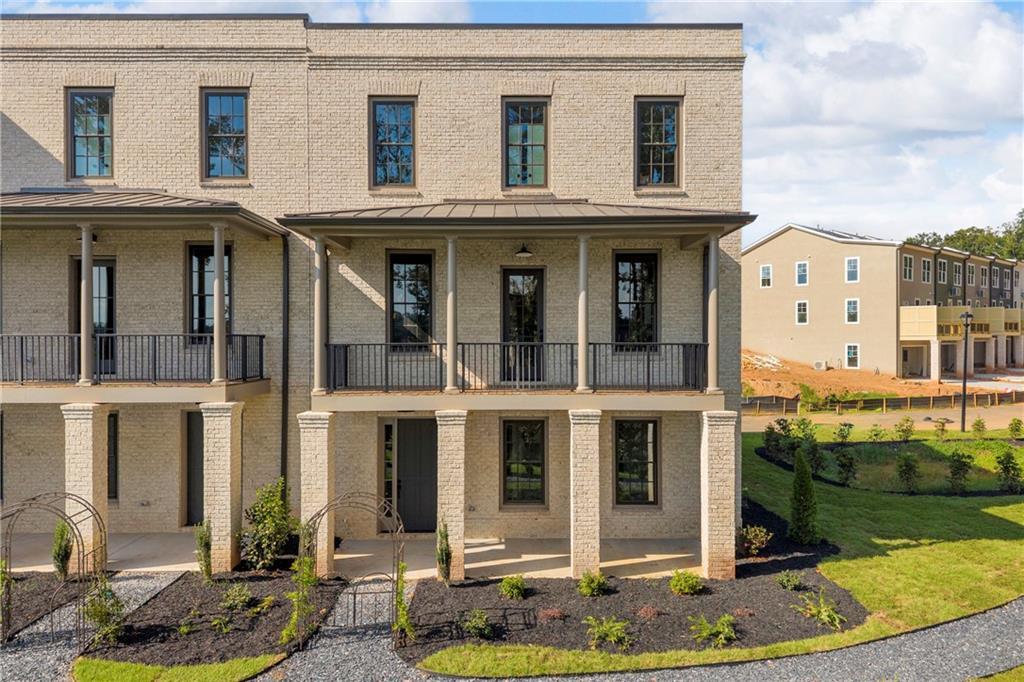 1011 Creekside Ln., Cumming, GA 30040