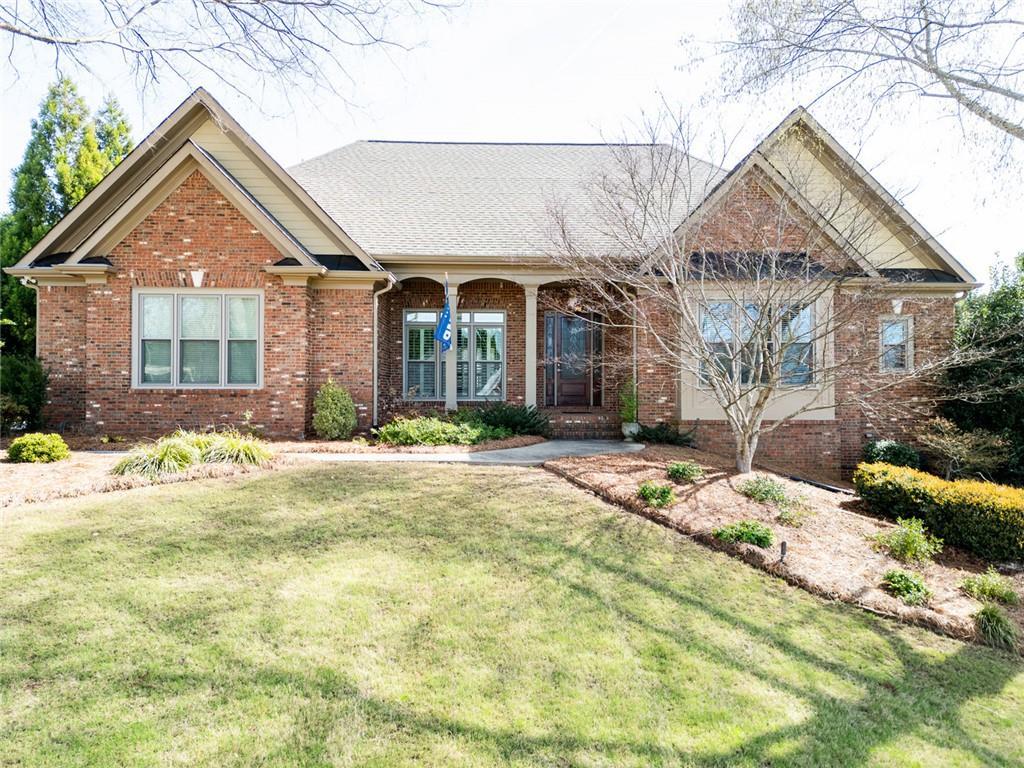 558 Sterling Water Dr., Monroe, GA 30655