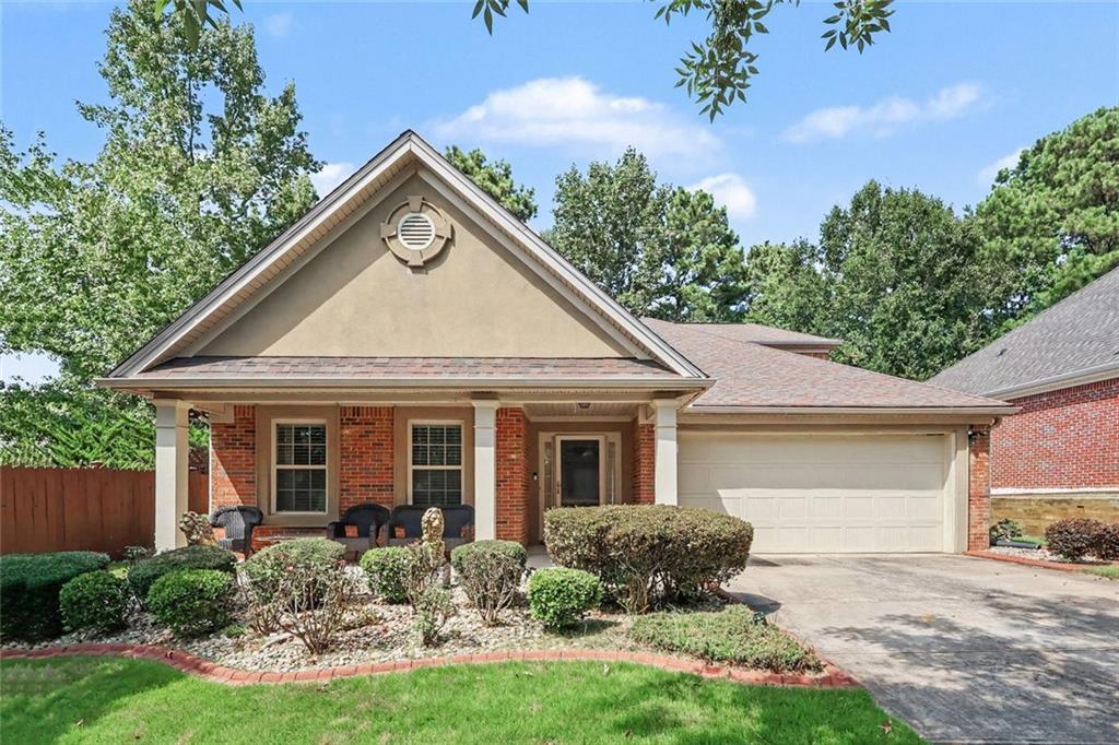 8001 Gossamer Dr., Fairburn, GA 30213