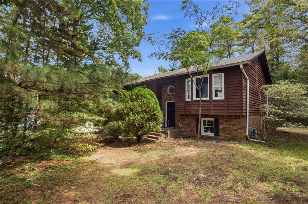 255 Belmont Farms Dr., Ellenwood, GA 30294