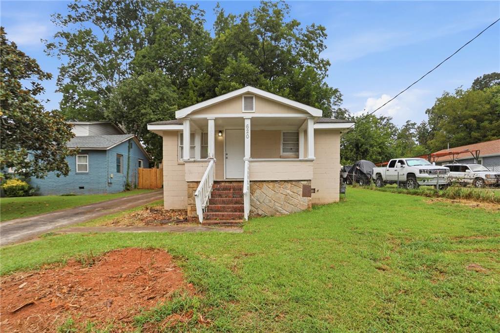 620 Gibbons Dr., Scottdale, GA 30079
