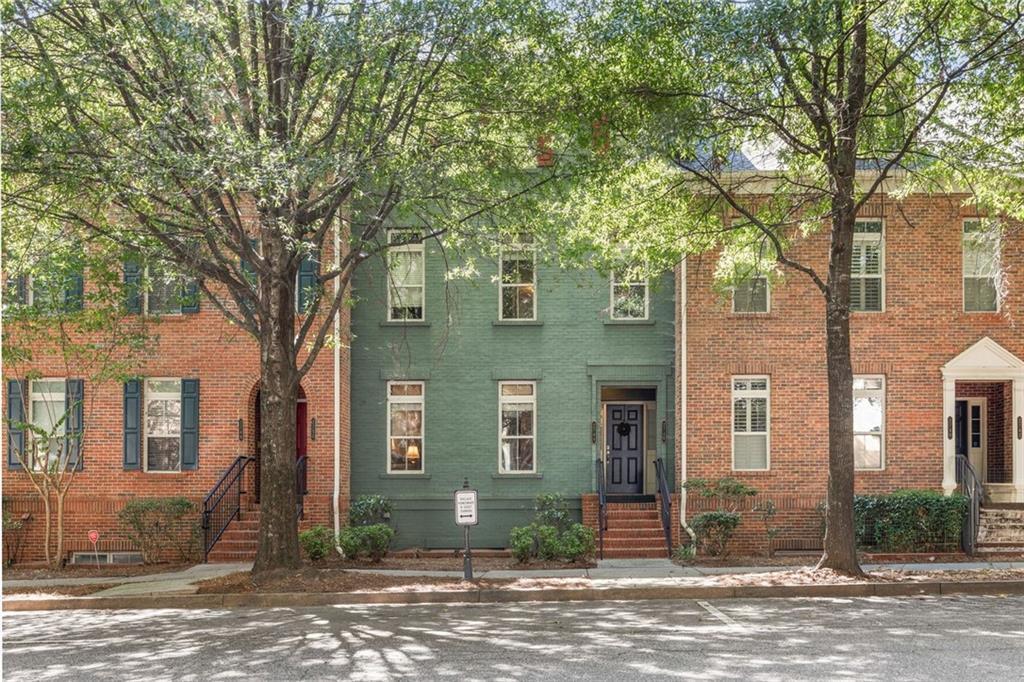 2744 Wander Ln., Alpharetta, GA 30022