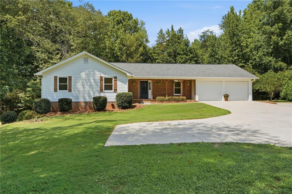 3758 Woodlane Rd., Gainesville, GA 30506