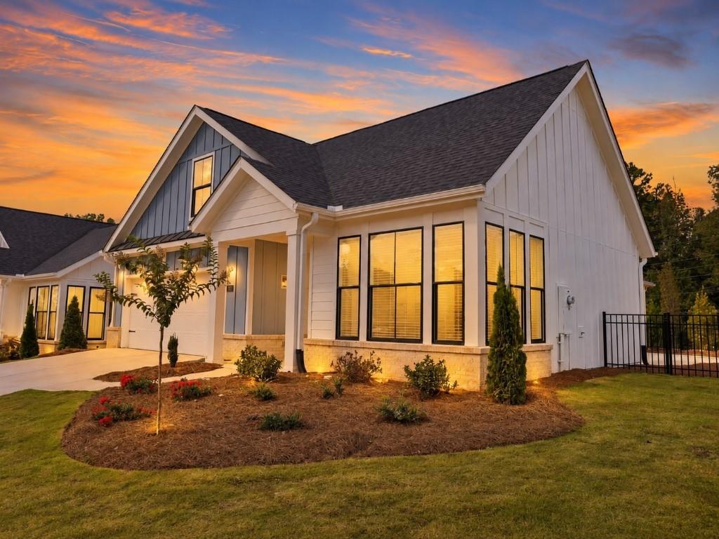 200 Persimmon Dr., Holly Springs, GA 30115