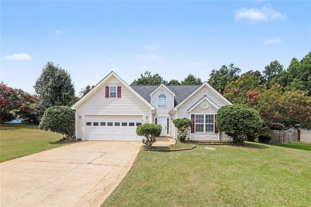 110 Mcintosh Estates Dr., Sharpsburg, GA 30277