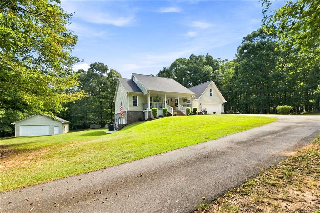 540 Davis Rd., Locust Grove, GA 30248