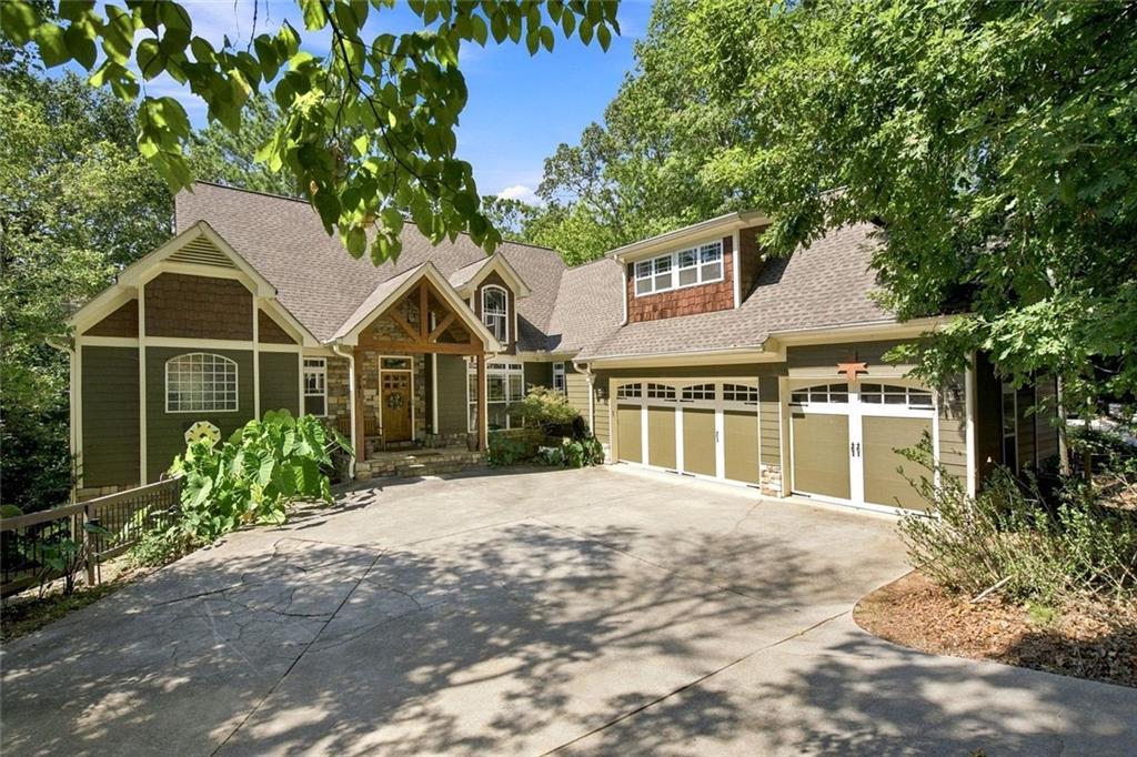 251 White Antelope St., Waleska, GA 30183