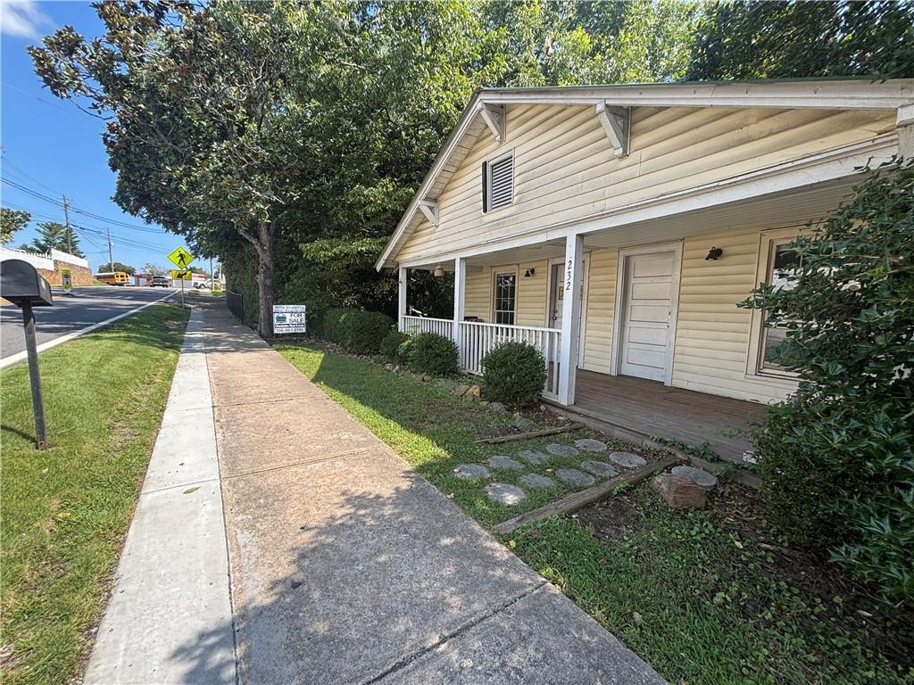232 Main St., Dahlonega, GA 30533