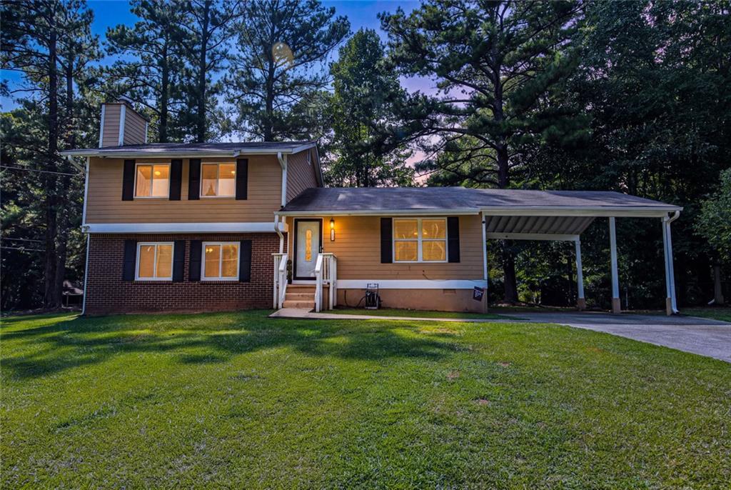 9256 Raven Dr., Jonesboro, GA 30238